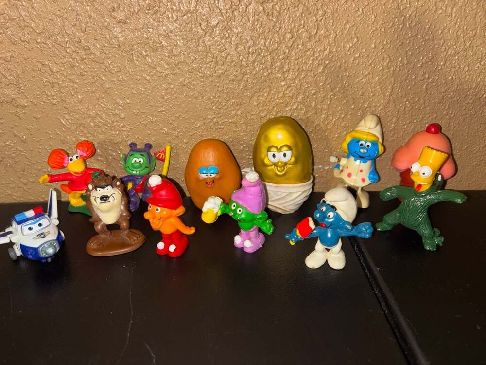 Vintage Mixed Lot of Assorted toys